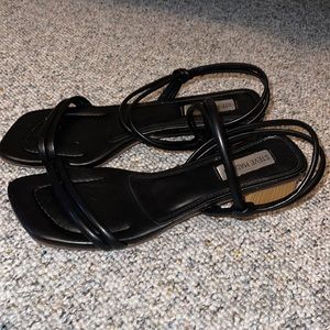 STEVE MADDEN HATTIE SANDAL size 9